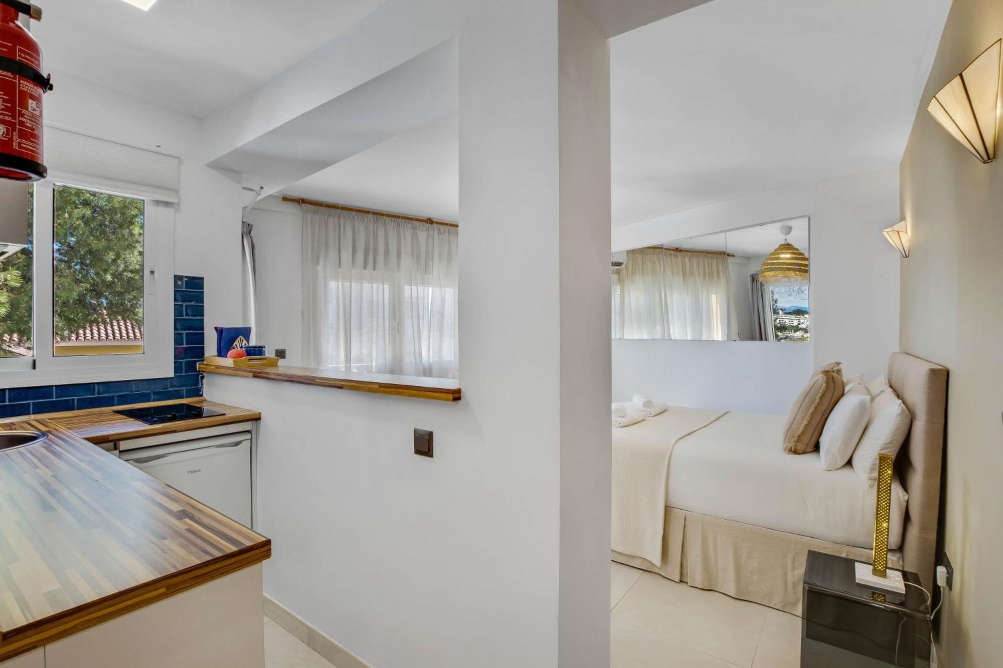 Shiny Studio With Pool & Carihuela Beach At 500M Torremolinos Exterior foto